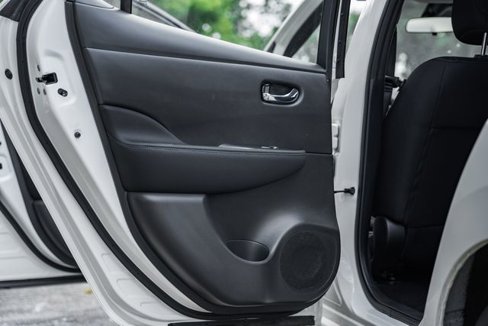 Used 2023 Nissan Leaf S image 31
