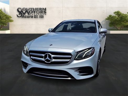 Used 2019 Mercedes-Benz E 300 image 32