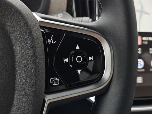 New 2026 Volvo XC90 B5 Core image 15