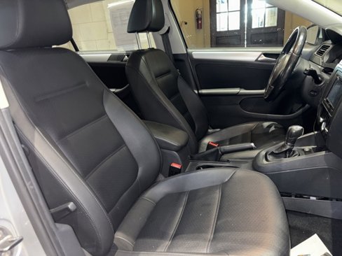 Used 2014 Volkswagen Jetta SE image 20