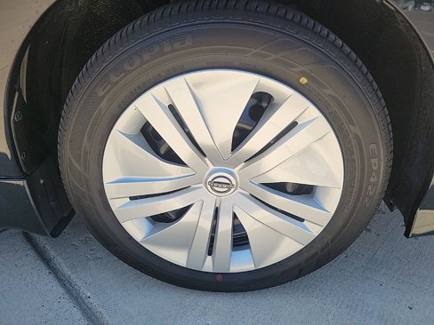 Certified 2023 Nissan Leaf S image 9