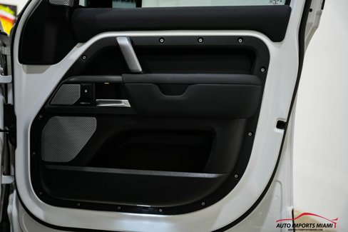 Used 2023 Land Rover Defender 110 X-Dynamic SE image 47