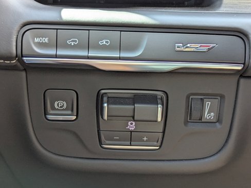 Used 2023 Cadillac Escalade V image 37