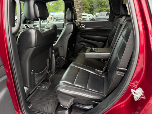 Used 2017 Jeep Grand Cherokee Limited image 12