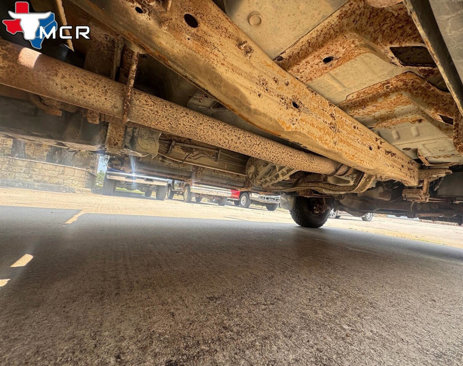 Used 2000 Ford F350 Lariat image 32