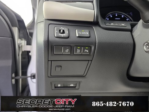 Used 2015 Lexus LS 460 AWD image 14