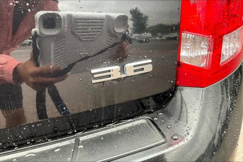 Used 2012 Cadillac SRX Luxury image 22