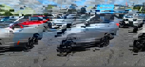 Used 2024 Chevrolet Equinox LS w/ Sport Edition image 4