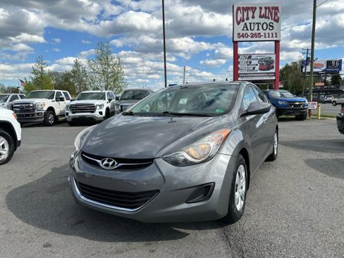 Used 2012 Hyundai Elantra GLS image 9