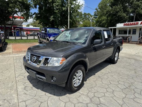 Used 2015 Nissan Frontier SV image 8
