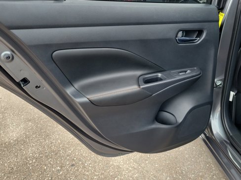 Certified 2021 Nissan Versa SR image 11