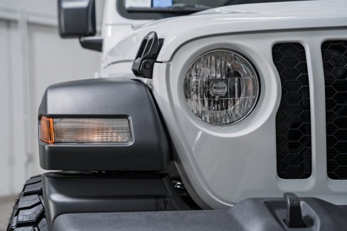 Used 2024 Jeep Wrangler Sport image 11
