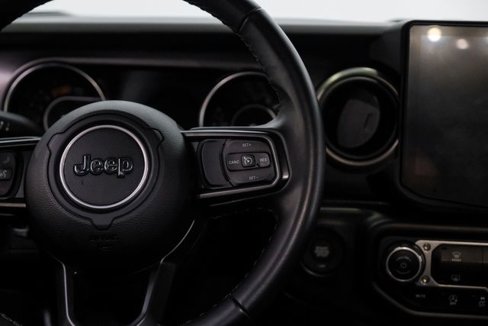 Used 2021 Jeep Gladiator Sport image 47