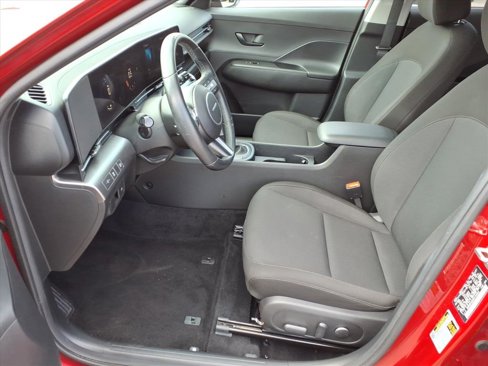 Used 2025 Hyundai Kona SEL image 4