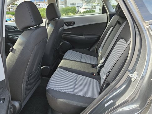 Used 2021 Hyundai Kona SE image 15