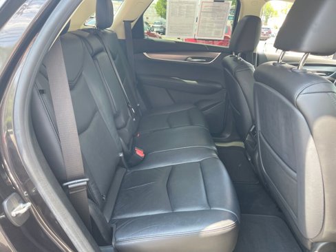 Used 2018 Cadillac XT5 Luxury w/ Driver Awareness Package image 19