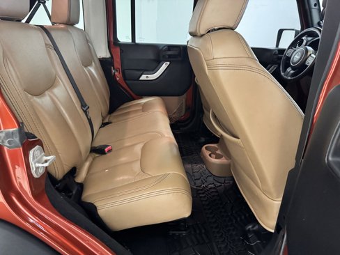 Used 2014 Jeep Wrangler Unlimited Rubicon w/ Max Tow Package image 21