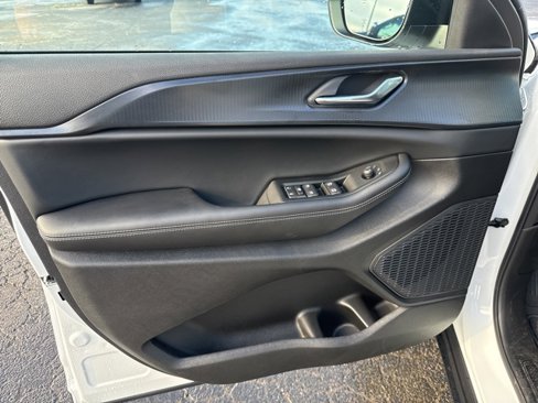 New 2025 Jeep Grand Cherokee Laredo X w/ Luxury Tech Group I image 19