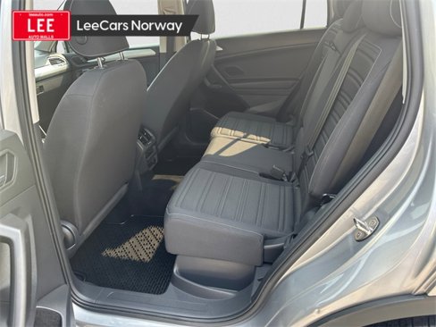 Used 2022 Volkswagen Tiguan S image 13
