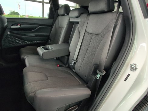 Used 2023 Hyundai Santa Fe SEL image 16
