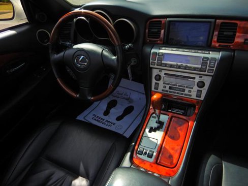 Used 2006 Lexus SC 430 Convertible image 22