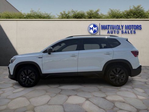 Used 2022 Volkswagen Taos S image 6