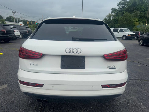 Used 2016 Audi Q3 2.0T Premium Plus w/ Technology Package image 2