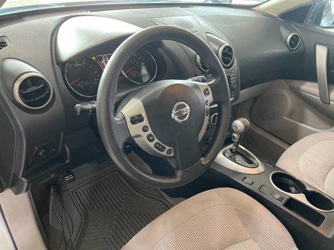 Used 2012 Nissan Rogue SV w/ Premium Pkg image 16