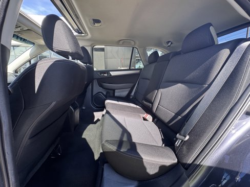 Used 2016 Subaru Outback 2.5i Premium image 10