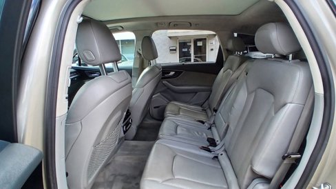 Used 2017 Audi Q7 3.0T Prestige w/ Prestige Package image 12