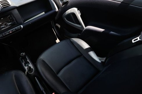 Used 2014 smart fortwo pure image 18