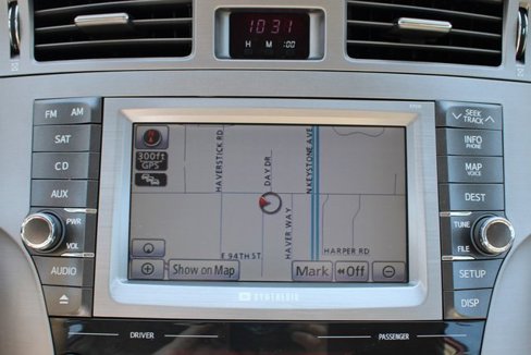 Used 2012 Toyota Avalon Limited image 28