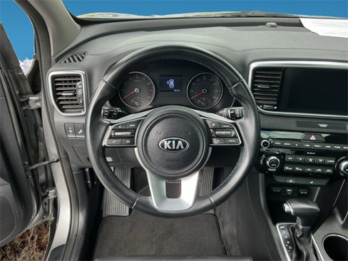 Used 2022 Kia Sportage EX image 9