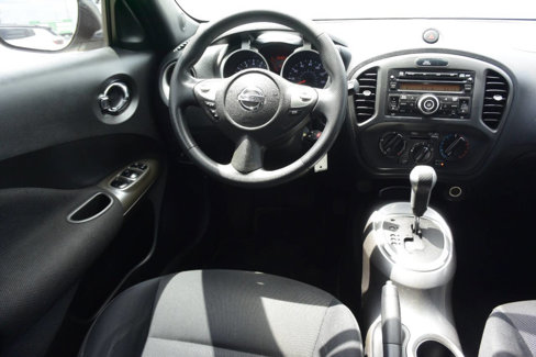 Used 2014 Nissan Juke S image 25