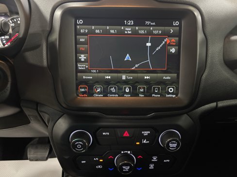 Used 2021 Jeep Renegade Limited image 20