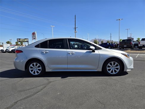 Certified 2023 Toyota Corolla LE image 3