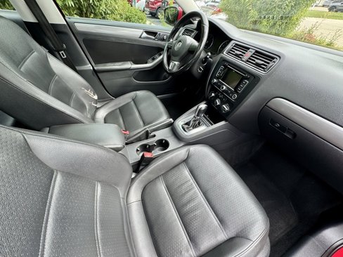 Used 2013 Volkswagen Jetta TDI image 13
