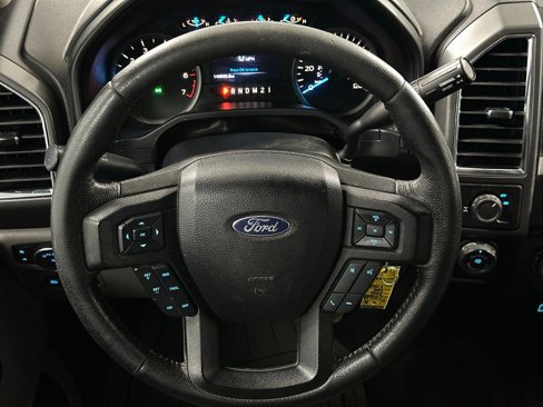 Used 2016 Ford F150 XLT w/ Equipment Group 302A Luxury image 3