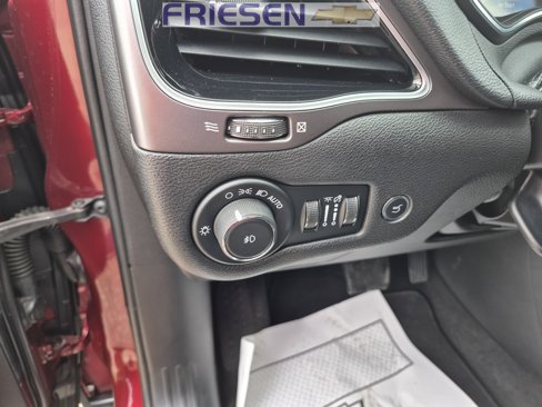 Used 2019 Jeep Cherokee Limited image 13