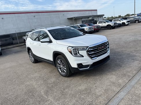Used 2023 GMC Terrain SLT image 4