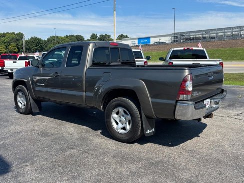 Used 2010 Toyota Tacoma 4x4 Access Cab V6 image 6