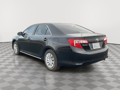 Used 2013 Toyota Camry XLE image 5