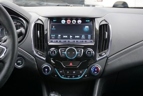 Used 2017 Chevrolet Cruze Premier image 36