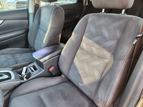 Used 2015 Nissan Rogue SV image 26