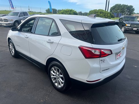 Used 2019 Chevrolet Equinox LS image 8