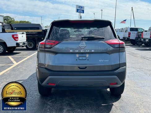 Used 2023 Nissan Rogue SV image 7