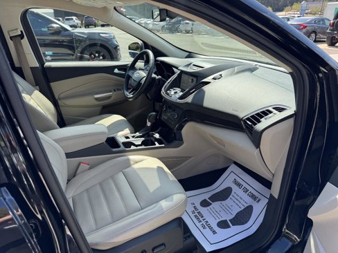 Used 2017 Ford Escape Titanium image 15