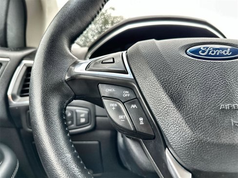 Used 2019 Ford Edge Titanium w/ Equipment Group 301A image 31