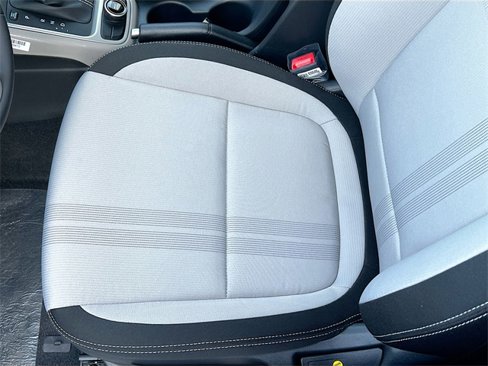 New 2025 Hyundai Venue SEL image 18