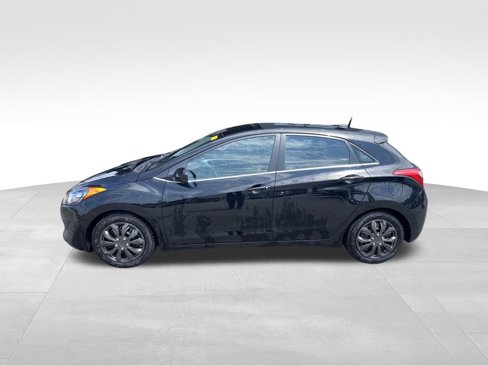 Used 2016 Hyundai Elantra GT image 4